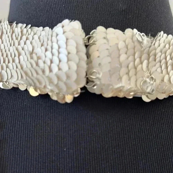 Anthropologie Hummingbird Sequin Open Back Blouse Size L - Picture 4 of 8